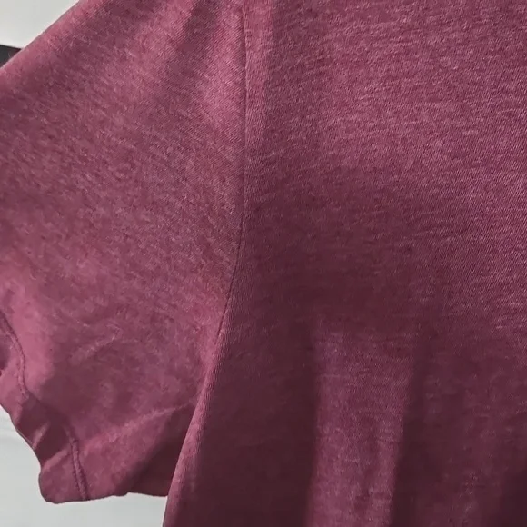 J. Crew Men's Maroon T-Shirt - Picture 2 of 8